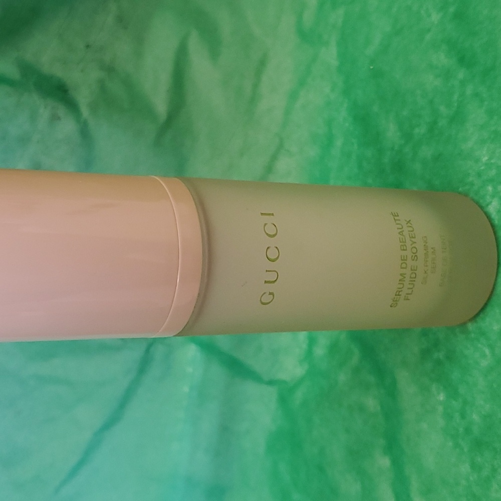 Gucci serum
